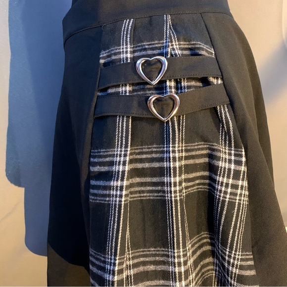 ROMWE Sweetness contrast plaid hearted skirt never worn still with tags - Picture 5 of 9